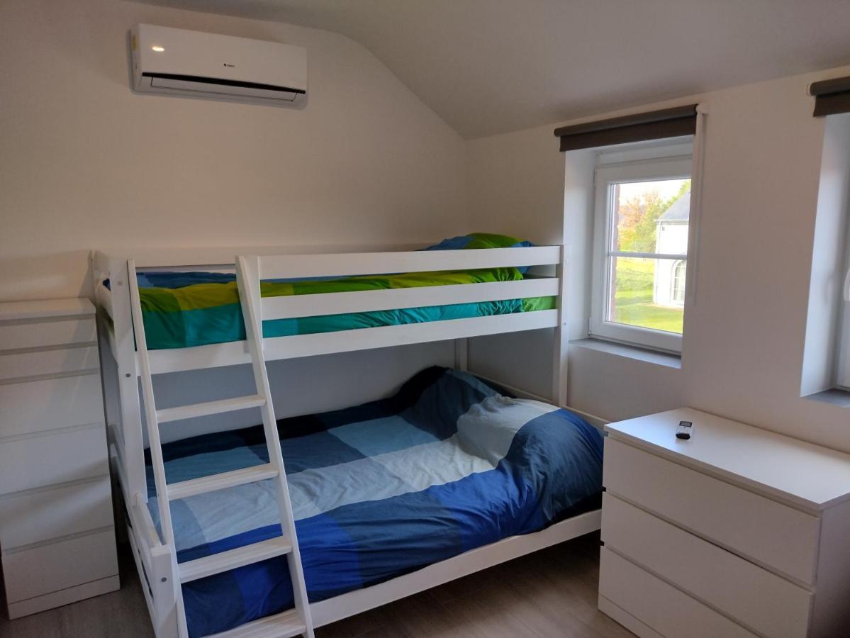 Huis Met Zonneterras, Tuin En Panoramisch Uitzicht Wellin Exteriér fotografie