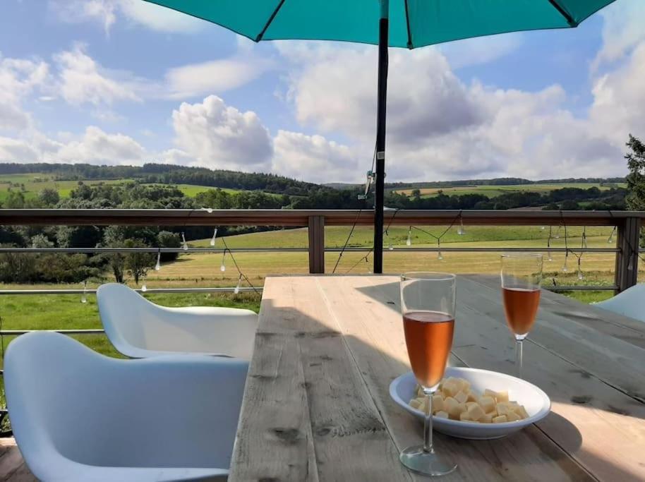 Huis Met Zonneterras, Tuin En Panoramisch Uitzicht Wellin Exteriér fotografie