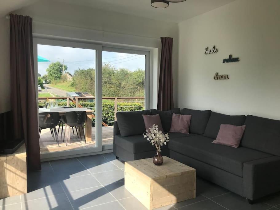 Huis Met Zonneterras, Tuin En Panoramisch Uitzicht Wellin Exteriér fotografie